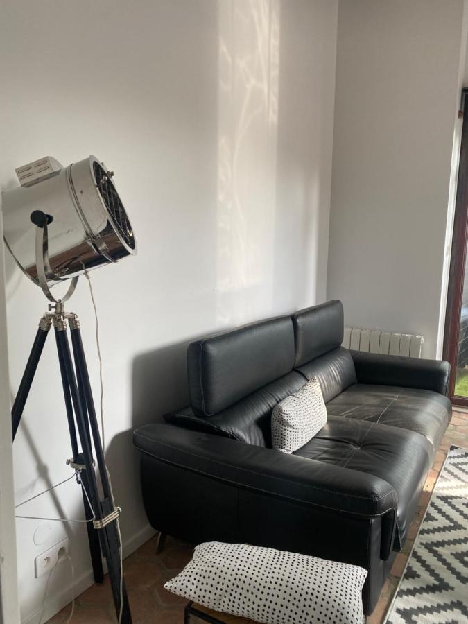 Studio Duplex Avec Spa Et Cour Privee Bonnelles Exterior photo